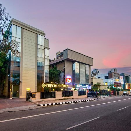 The Grand Orion - Kailash Colony Neu-Delhi Exterior foto