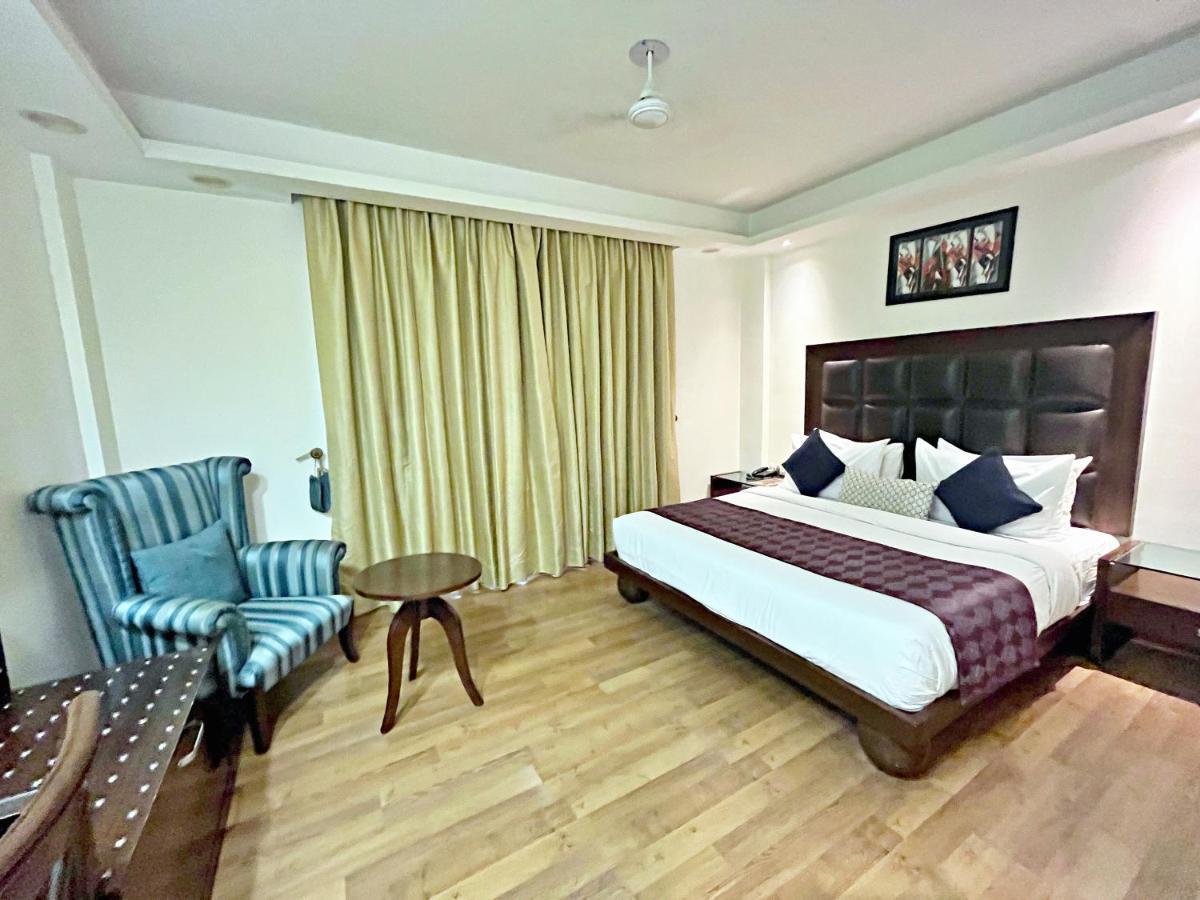The Grand Orion - Kailash Colony Neu-Delhi Exterior foto