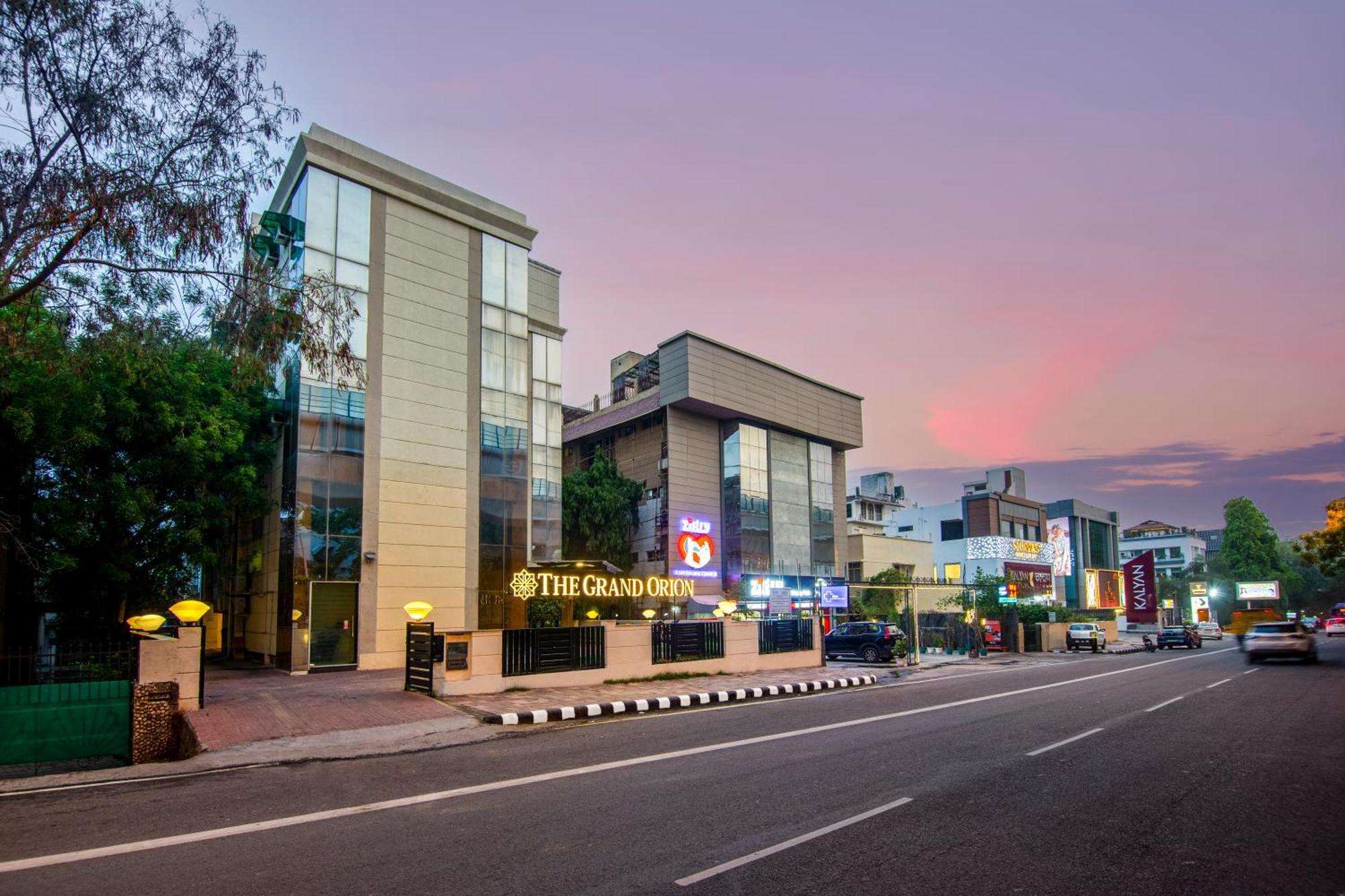 The Grand Orion - Kailash Colony Neu-Delhi Exterior foto