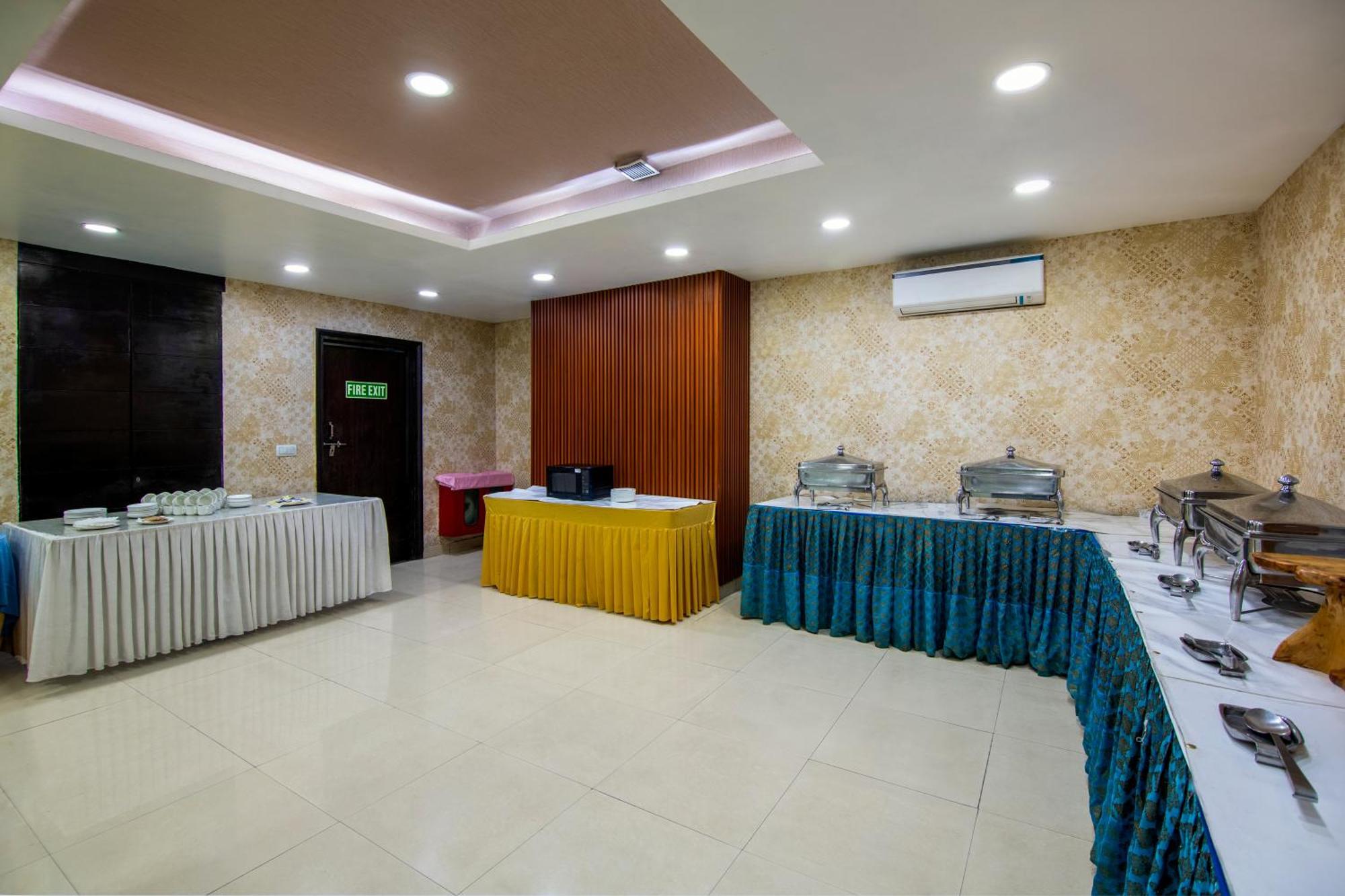 The Grand Orion - Kailash Colony Neu-Delhi Exterior foto
