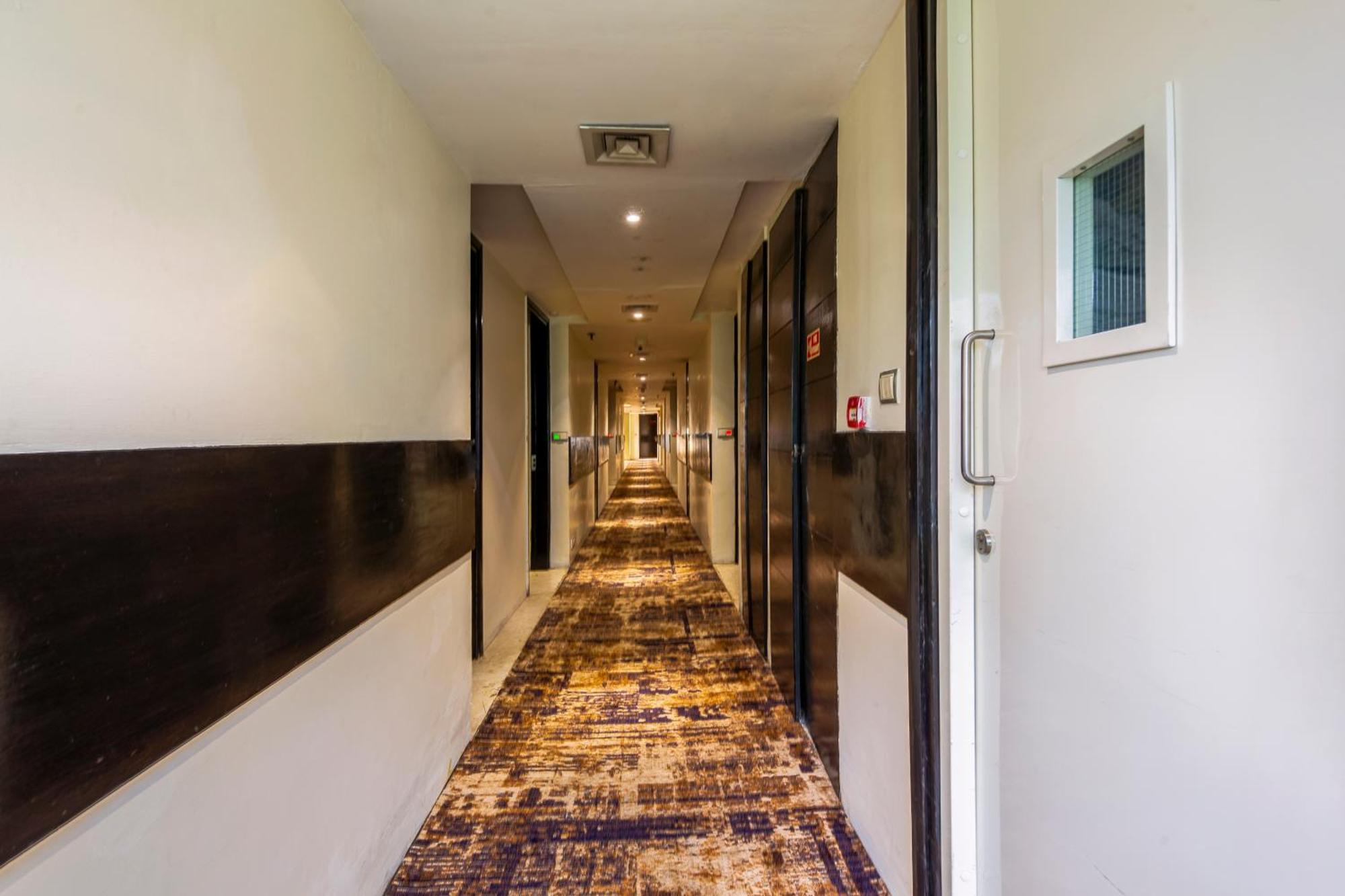 The Grand Orion - Kailash Colony Neu-Delhi Exterior foto